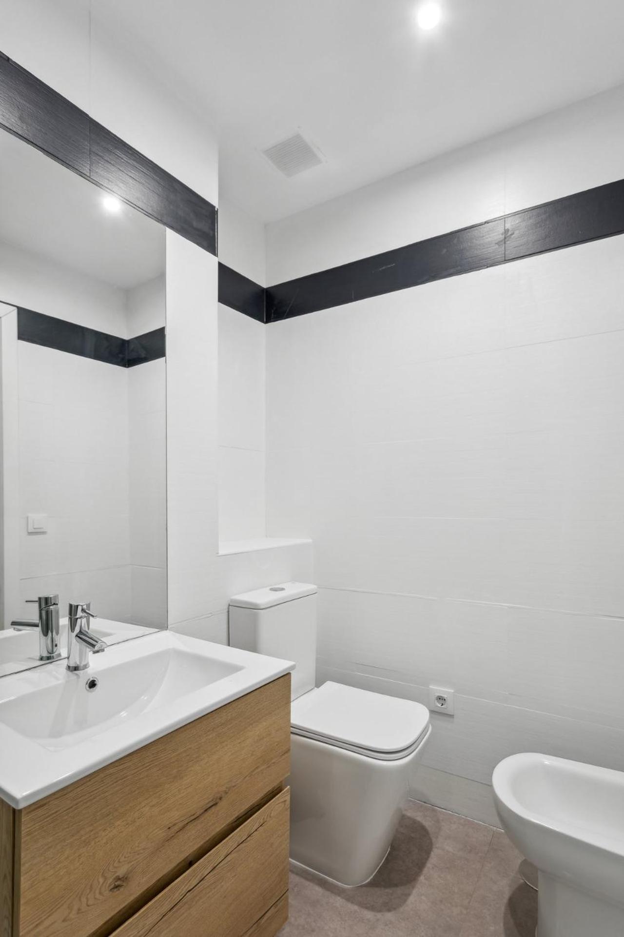 Limehome Madrid Calle De La Paloma エクステリア 写真