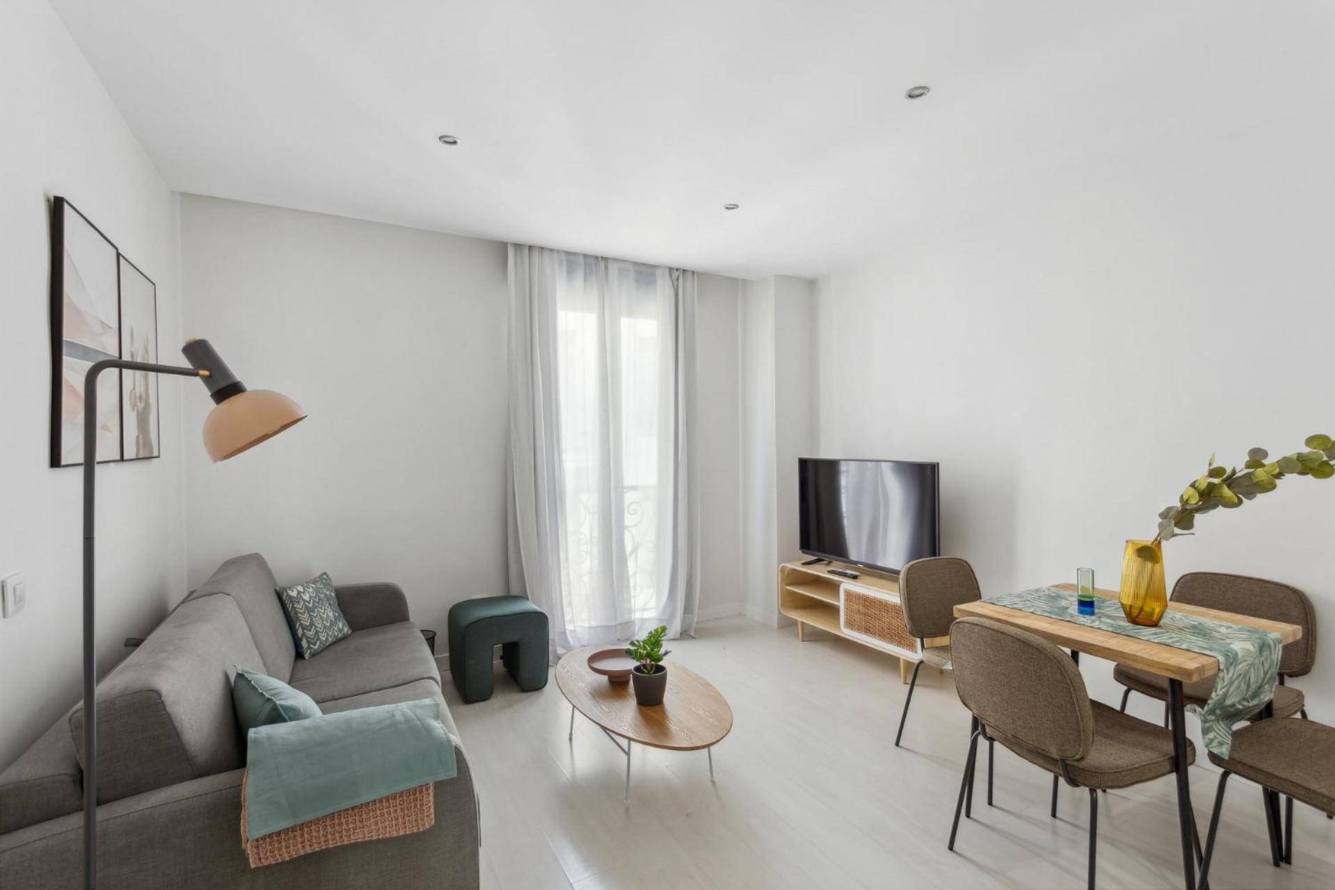 Limehome Madrid Calle De La Paloma エクステリア 写真