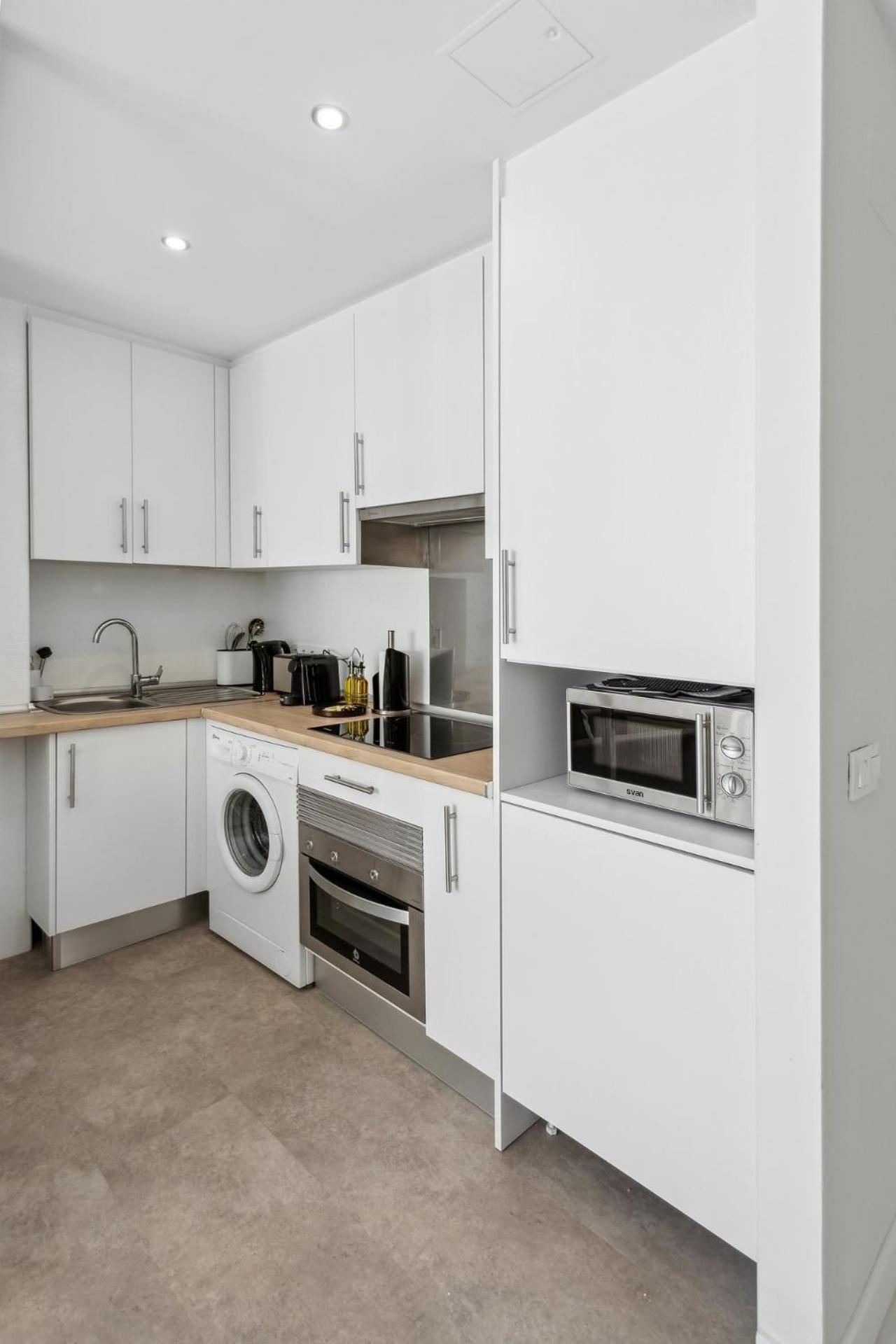 Limehome Madrid Calle De La Paloma エクステリア 写真