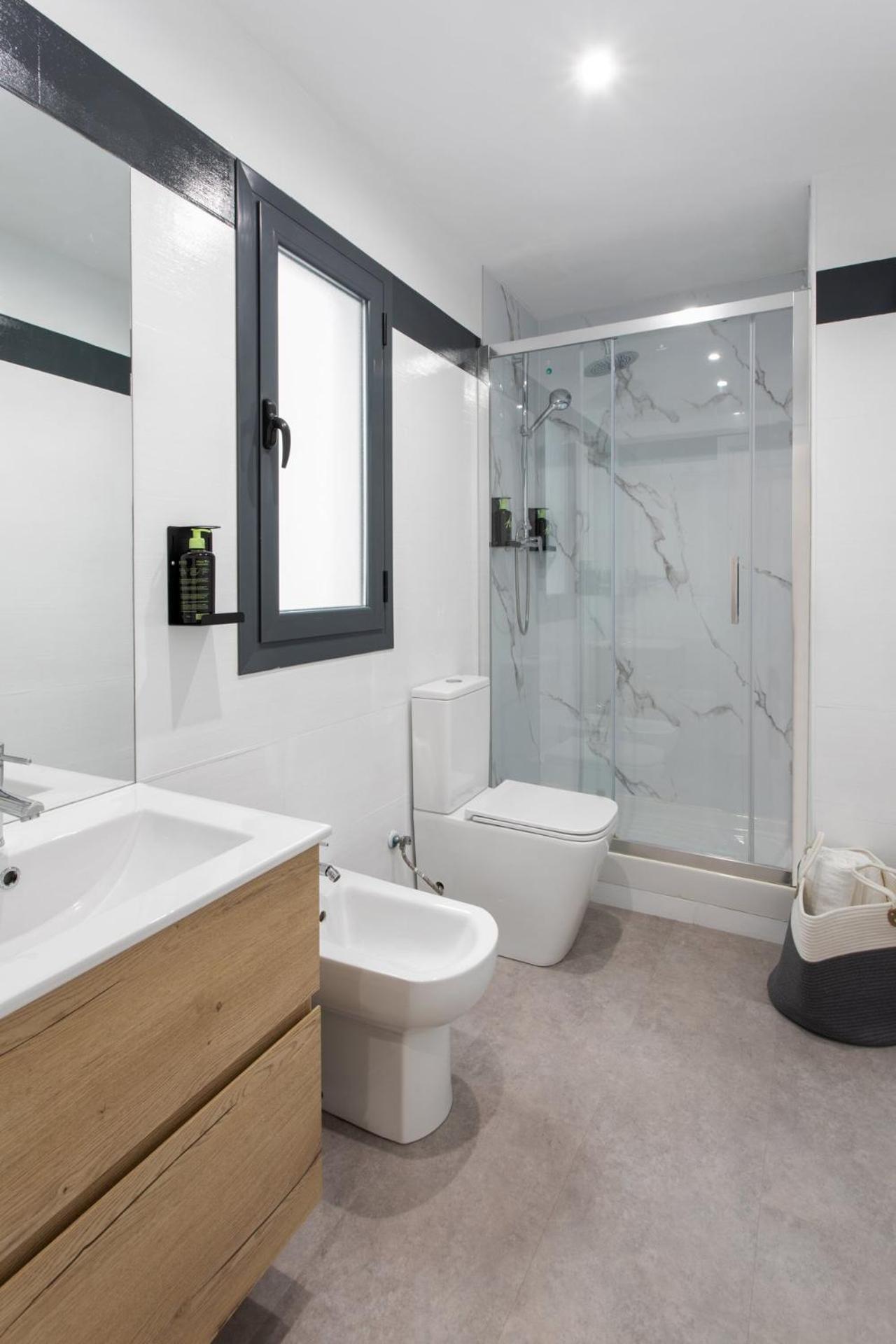 Limehome Madrid Calle De La Paloma エクステリア 写真