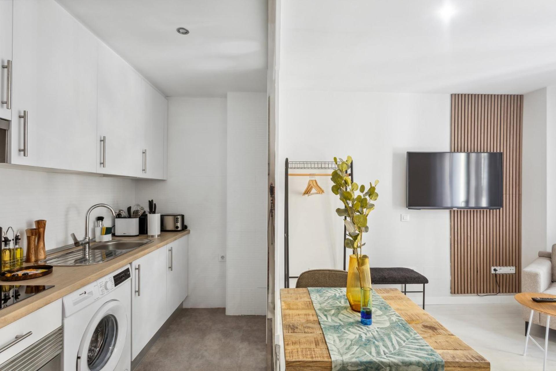 Limehome Madrid Calle De La Paloma エクステリア 写真