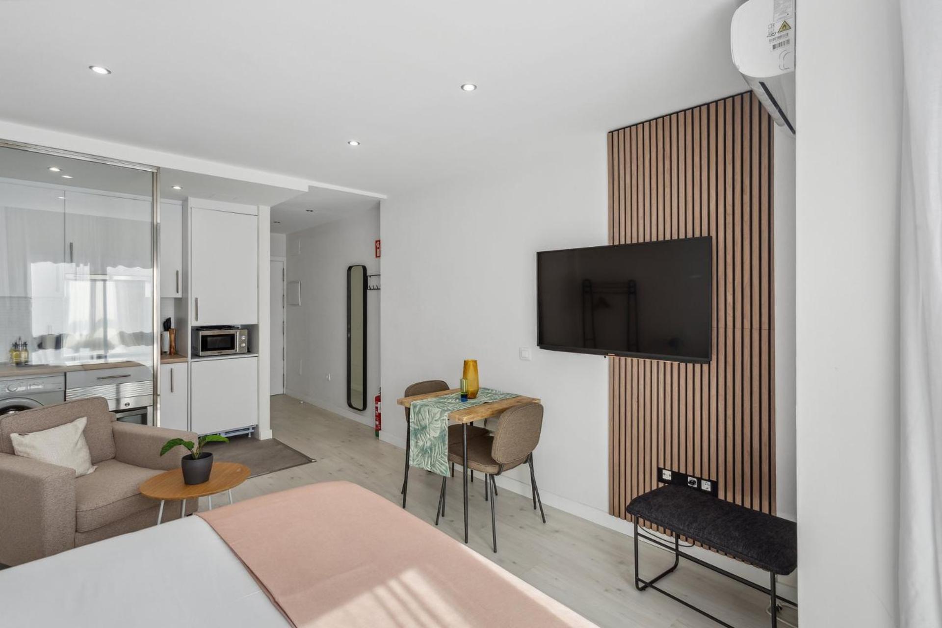 Limehome Madrid Calle De La Paloma エクステリア 写真