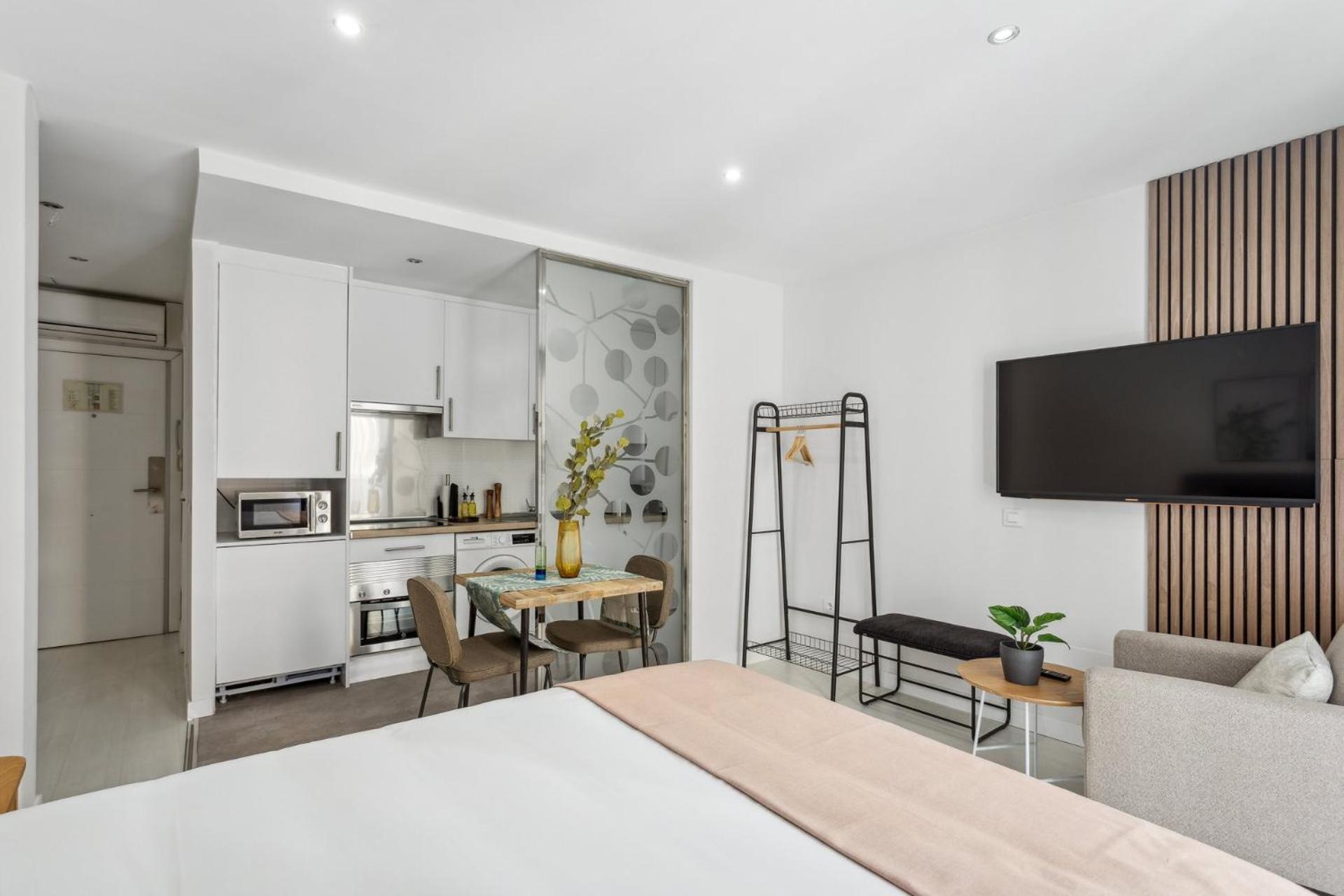 Limehome Madrid Calle De La Paloma エクステリア 写真