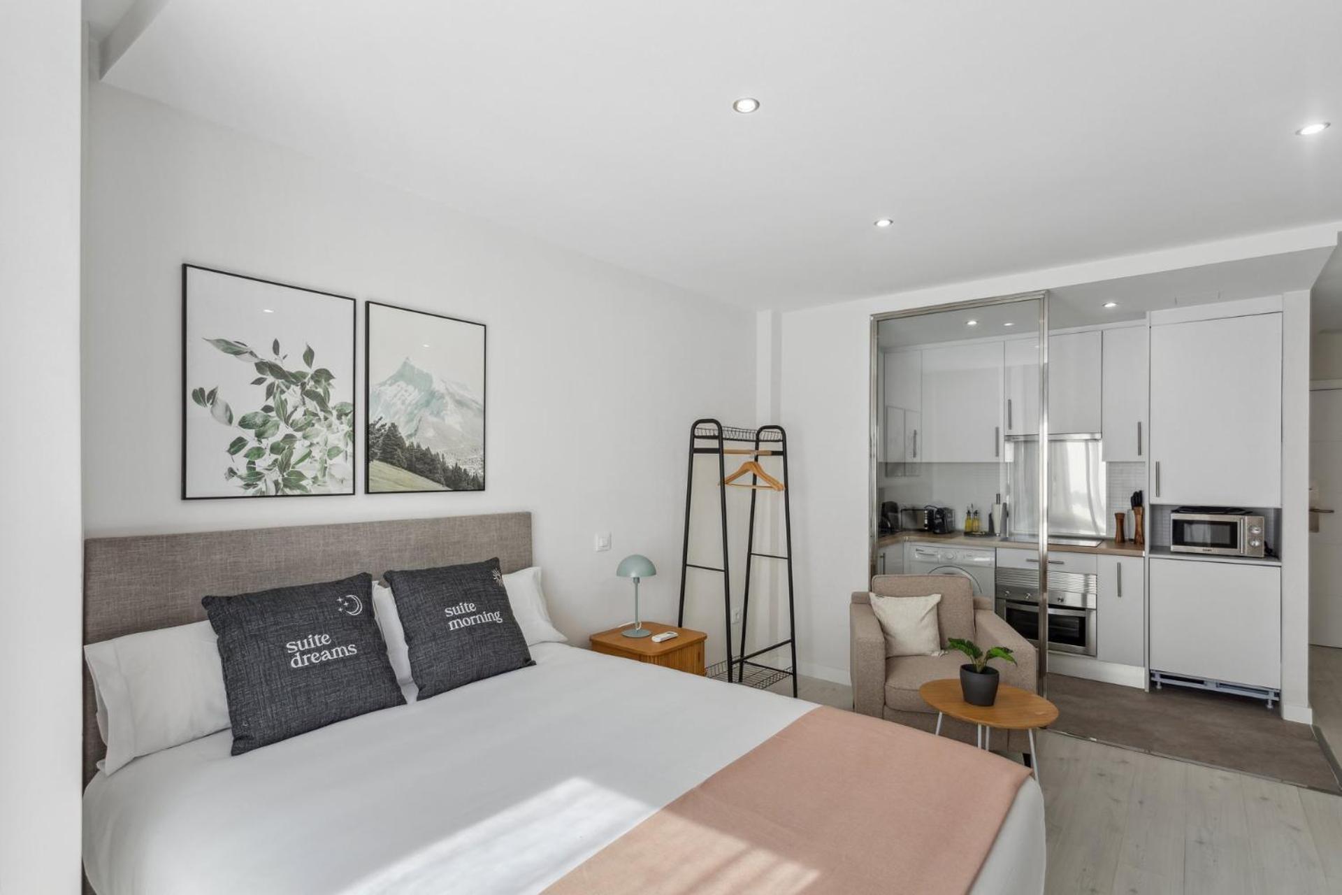 Limehome Madrid Calle De La Paloma エクステリア 写真