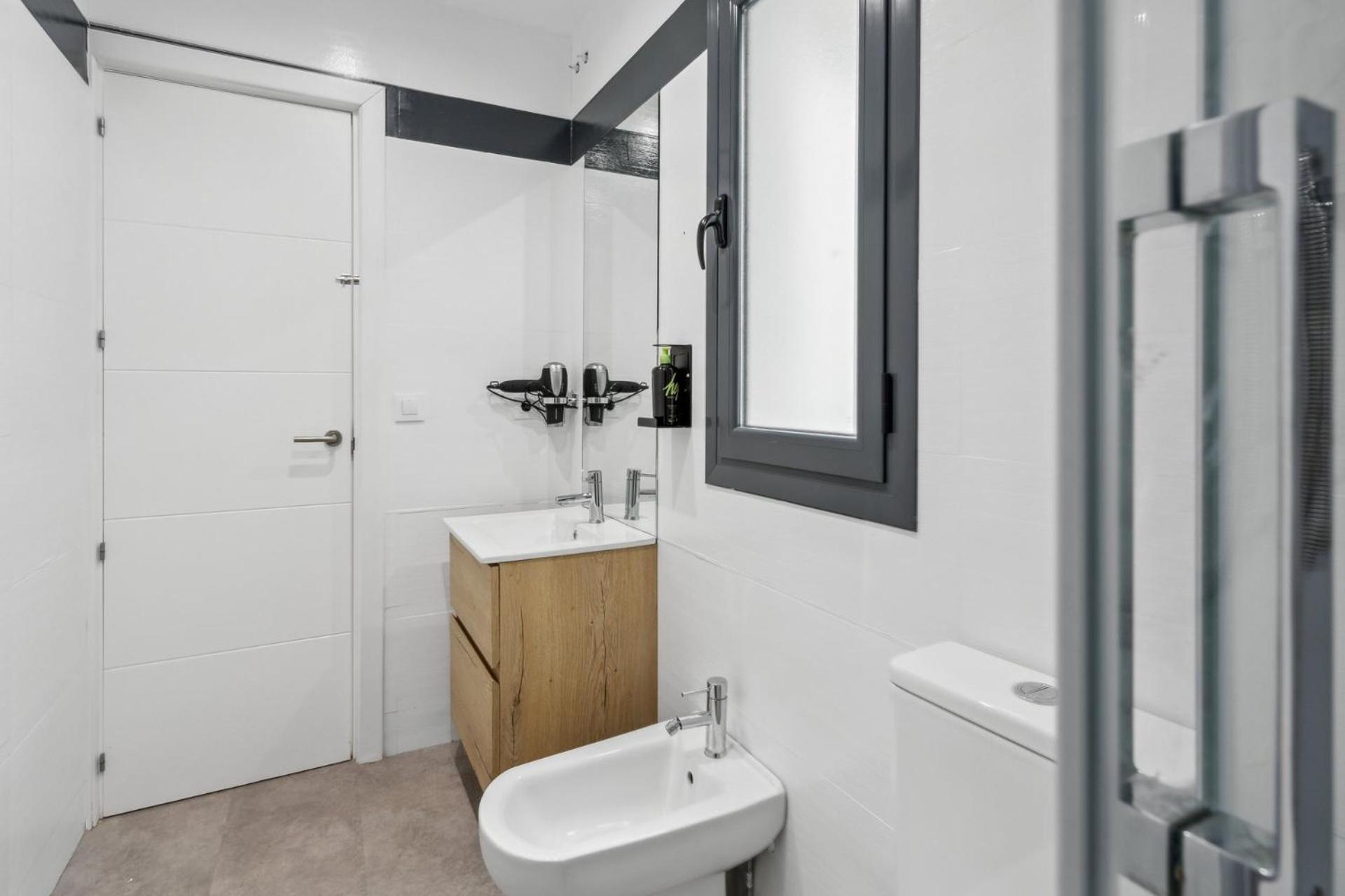 Limehome Madrid Calle De La Paloma 部屋 写真