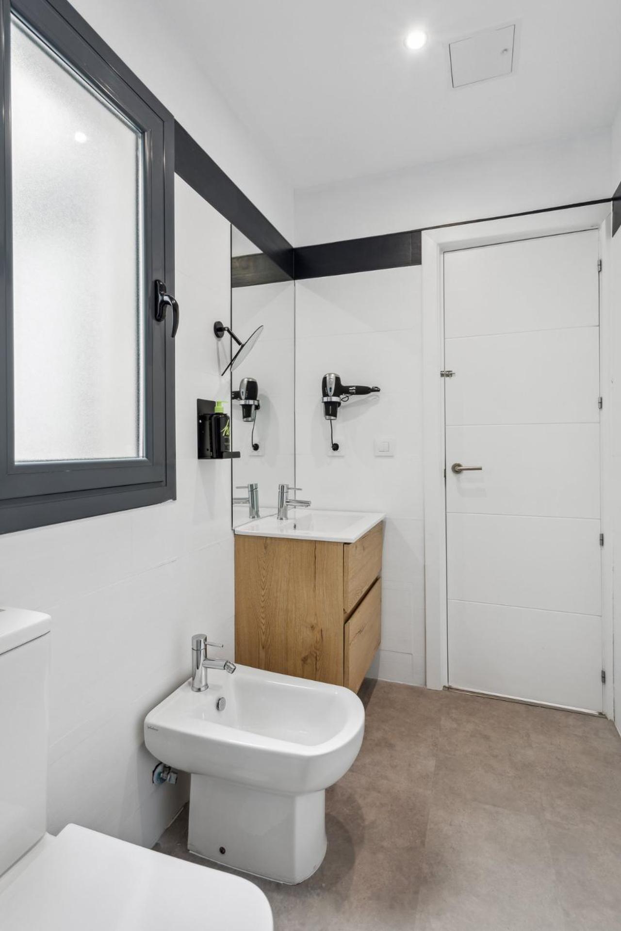 Limehome Madrid Calle De La Paloma 部屋 写真